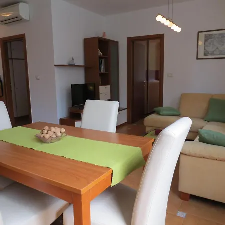 Polka Apartment