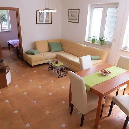 Apartment Polka *